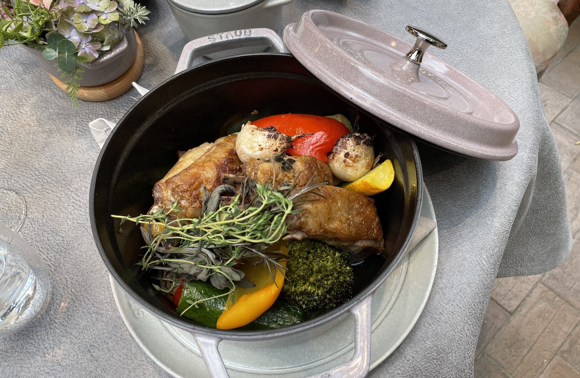 未使用　ストウブ　ロースター ストウブ新色は上品ローズ色 | REAL KITCHEN&INTERIOR（リアルキッチン